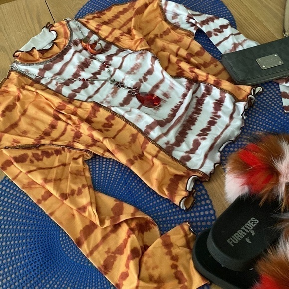 ⭐️ High Fashion Top - Picture 3 of 10